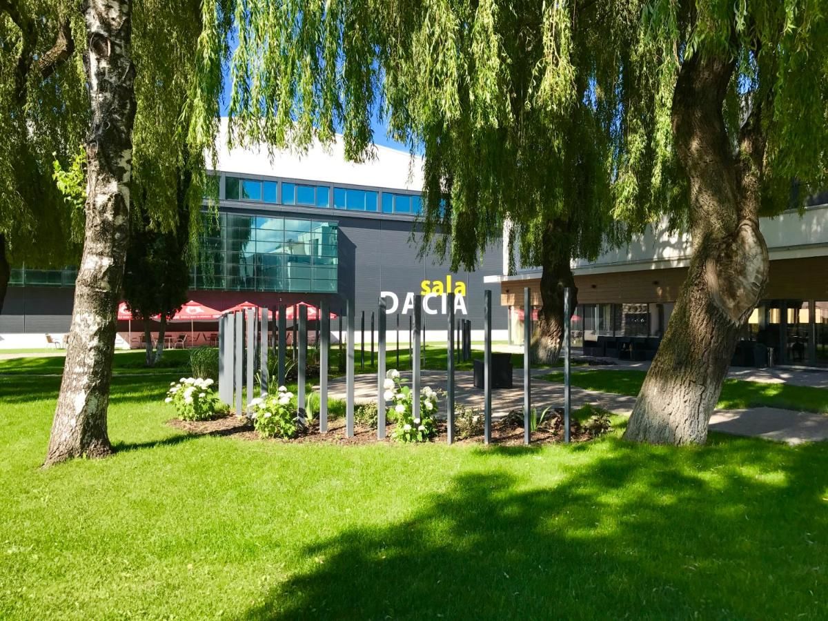 Отель Hotel Lux Divina Брашов-5
