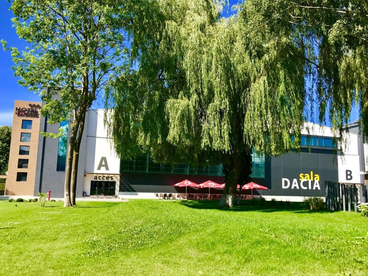 Отель Hotel Lux Divina Брашов-6
