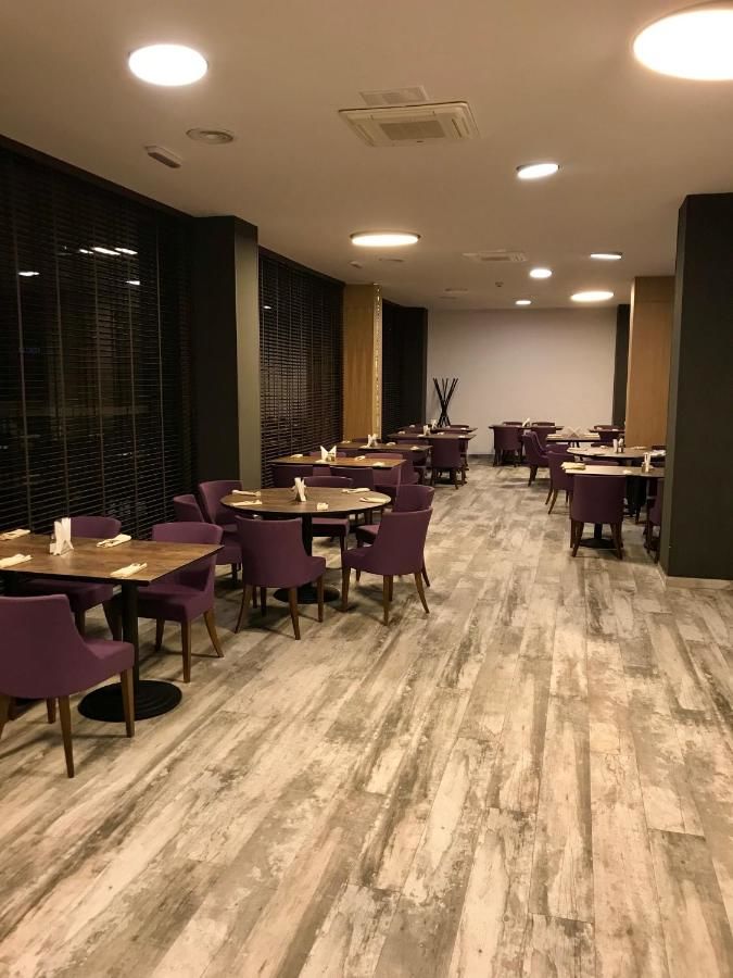 Отель Hotel Lux Divina Брашов-41