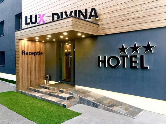 Отель Hotel Lux Divina Брашов-3